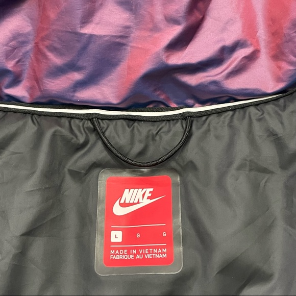 New! NIKE Sportswear Down Filled Puffer Jacket Metallic Purple Hip Size Large - Picture 9 of 13